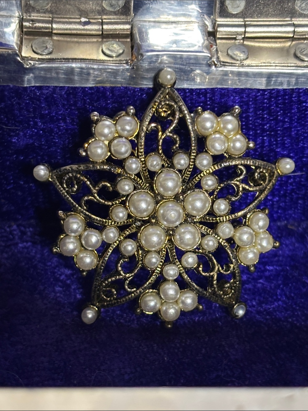 Vintage-Inspired Faux Pearl Filigree Star Brooch — Gold and White Jewelry